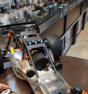 معرفی و تست کیت چراغ Baja 5B